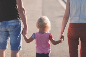 子育て世代におすすめの保険見直しポイントは？